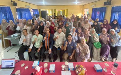 Guru Bahasa Indonesia SMK Al-Fathimiyah Ikuti Workshop MGMP Bahasa Indonesia Se-Kabupaten Karawang